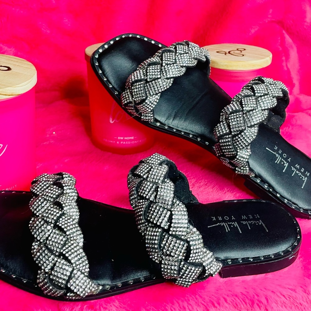 Brand new flats that scream I am worthy